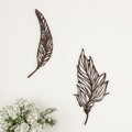 Hastings Home Set of 2 Wall Décor, Metal Feather Hanging Wall Art Laser Cut Contemporary Nature Sculpture for Home 255613ZPC